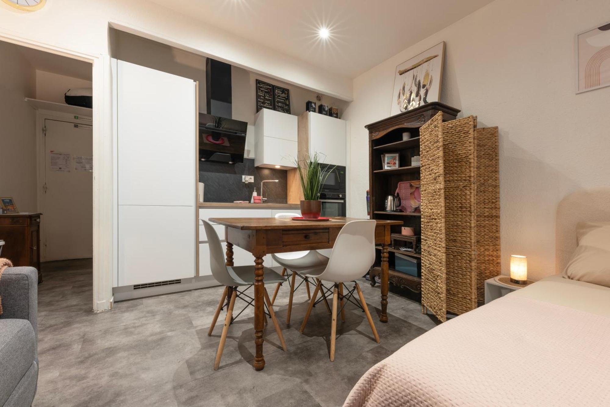La Casita - Studio Confort Avec Parking Prive - Lit Douillet - Centre Uzes, Pont Du Gard Εξωτερικό φωτογραφία